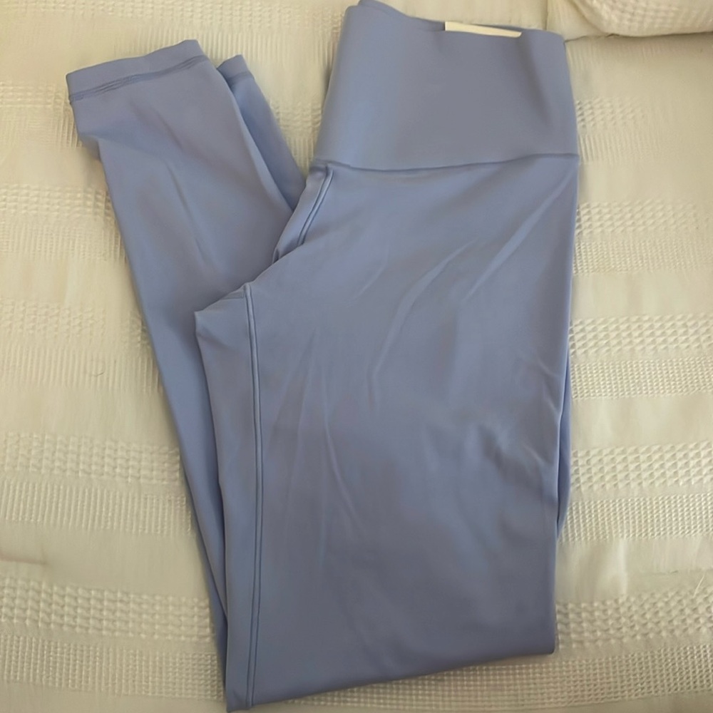 new lavendar aerie leggings